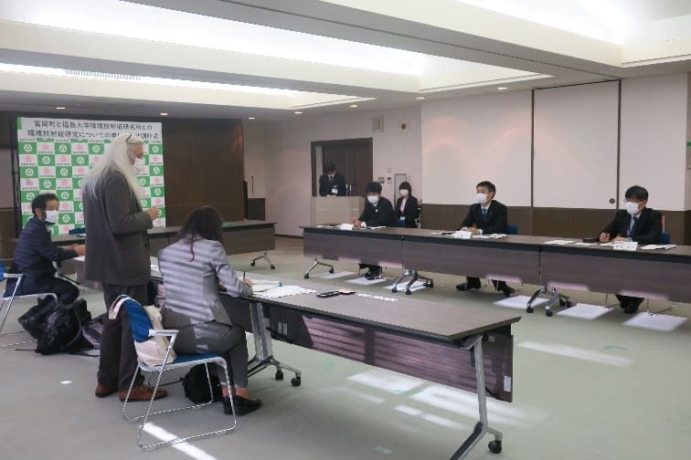 Lively discussions among participants