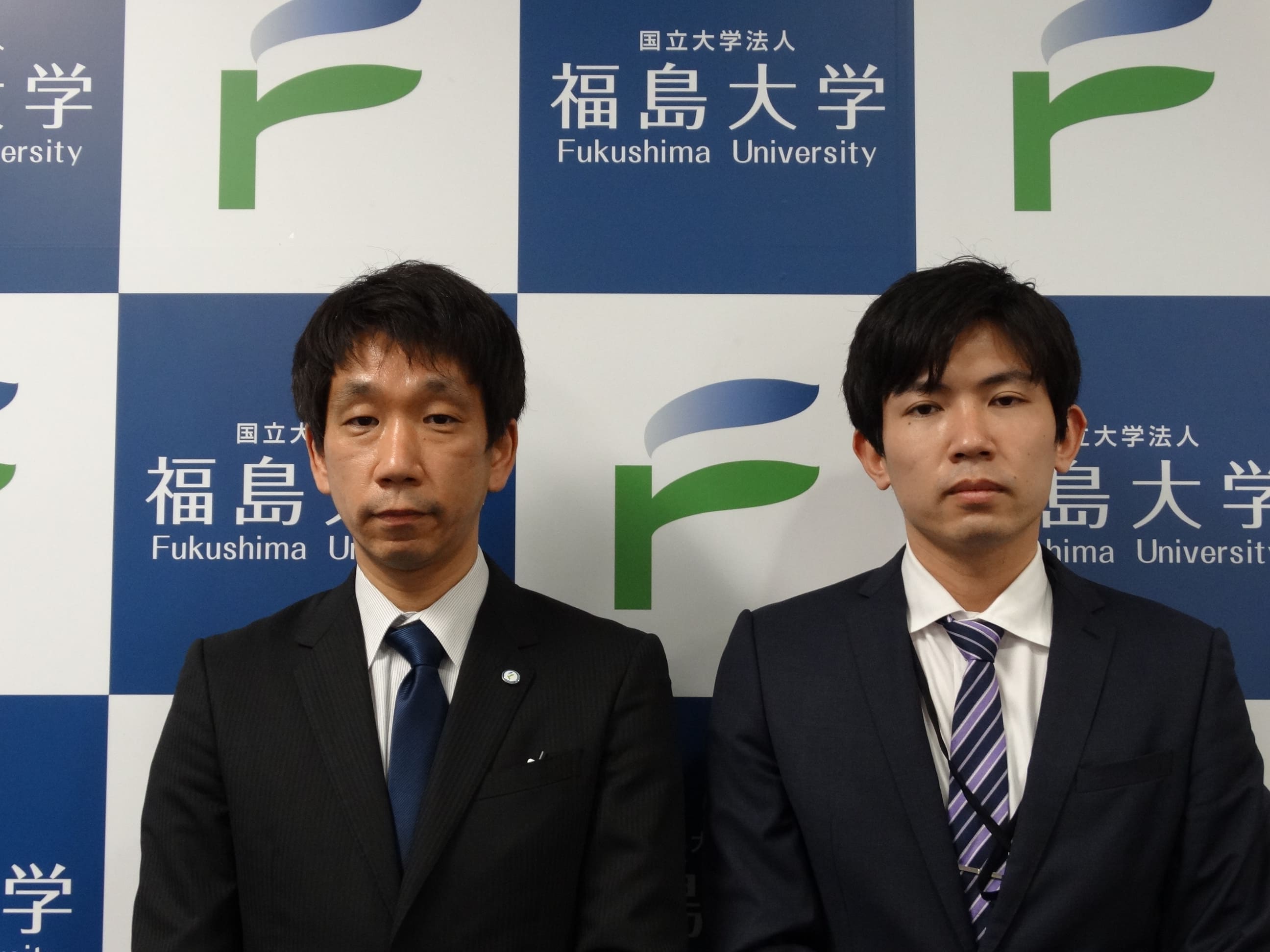 脇山准教授（左）と新井田拓也さん（右）